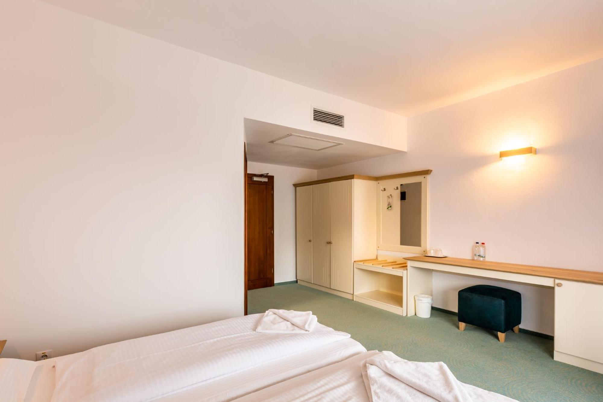 Complex Pastravaria Albota Station touristique 4*