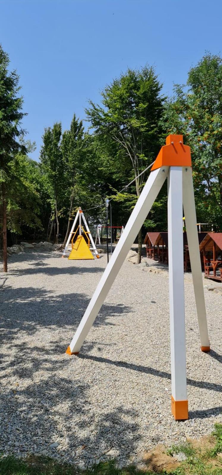 Complex Pastravaria Albota 4*